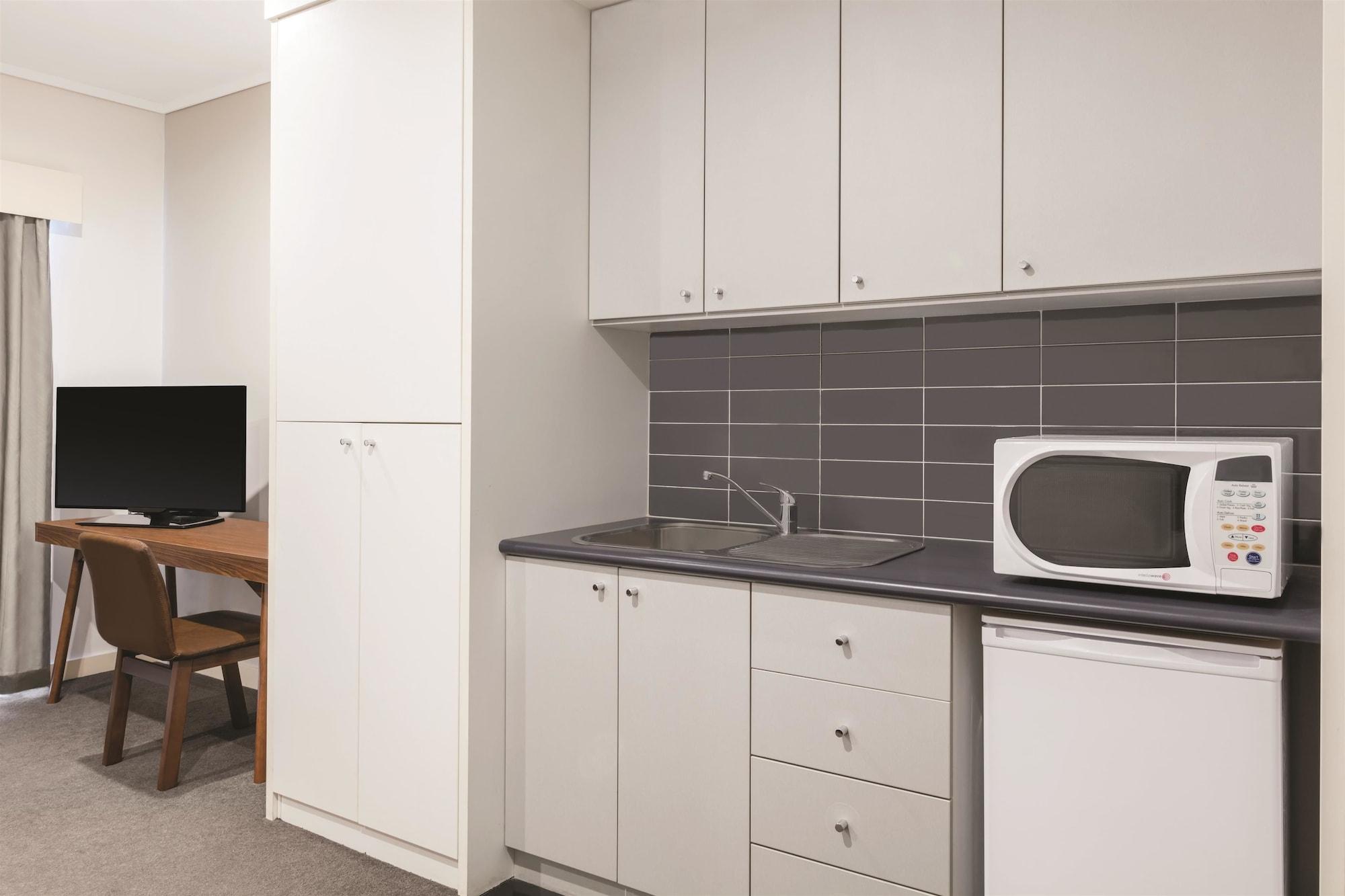 Adina Apartment Hotel Perth Barrack Plaza Exteriör bild
