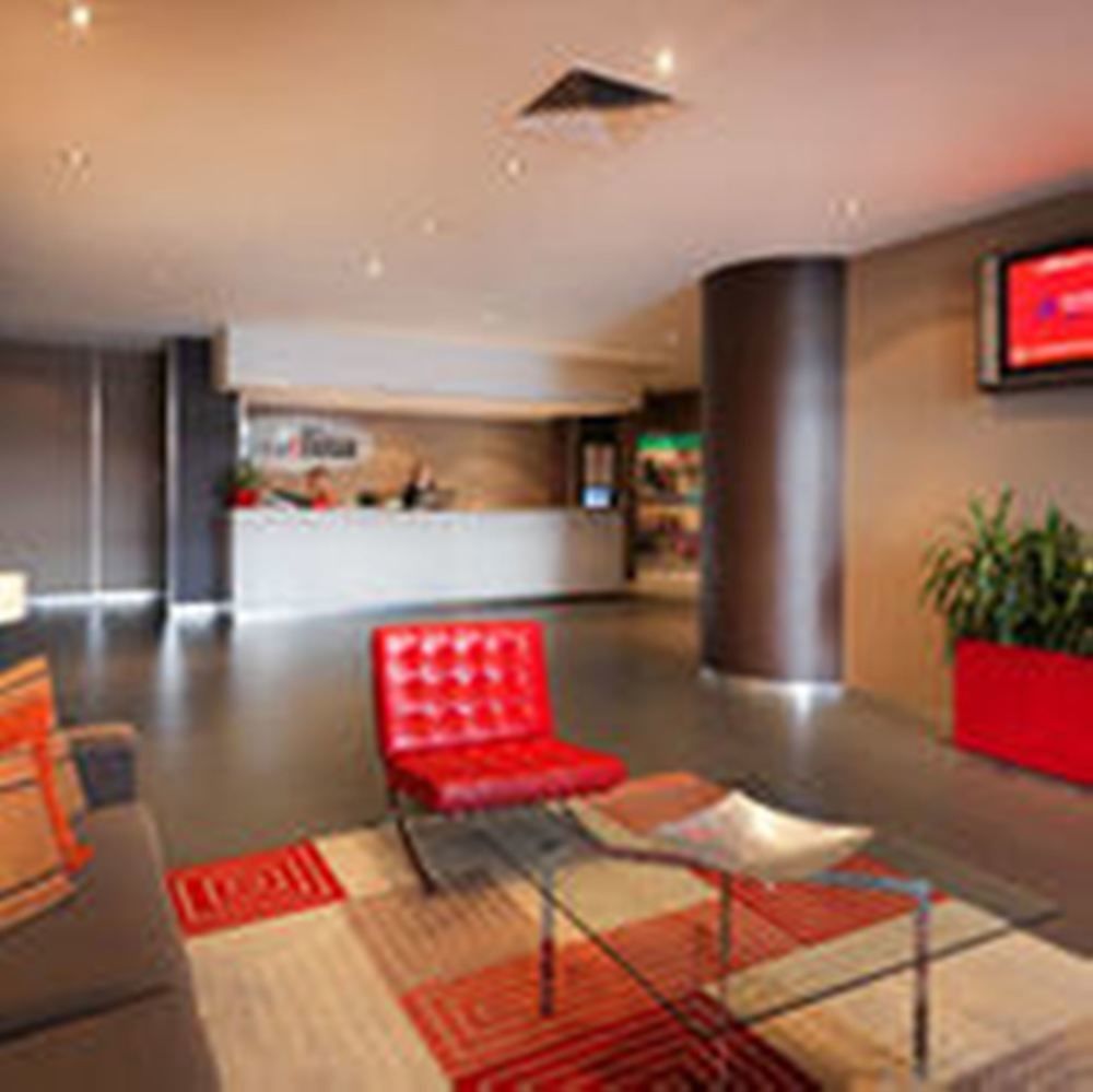 Adina Apartment Hotel Perth Barrack Plaza Exteriör bild