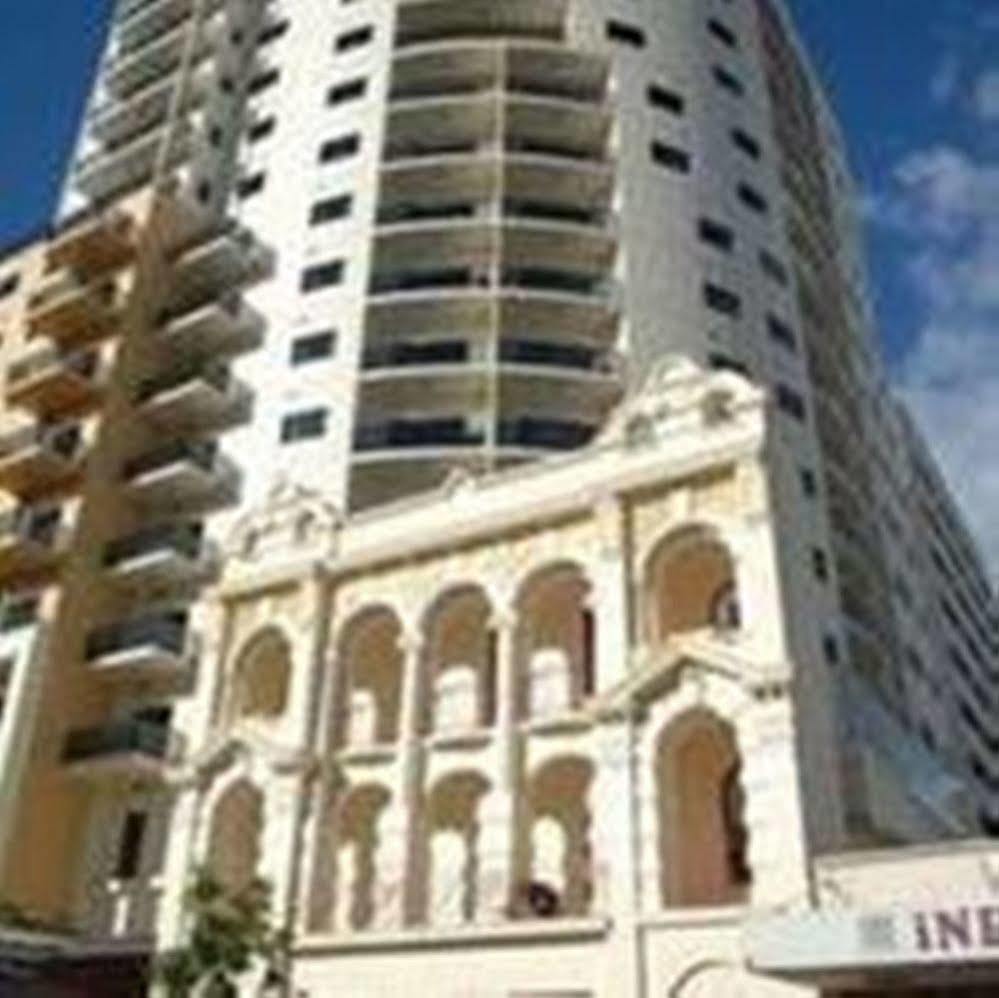 Adina Apartment Hotel Perth Barrack Plaza Exteriör bild