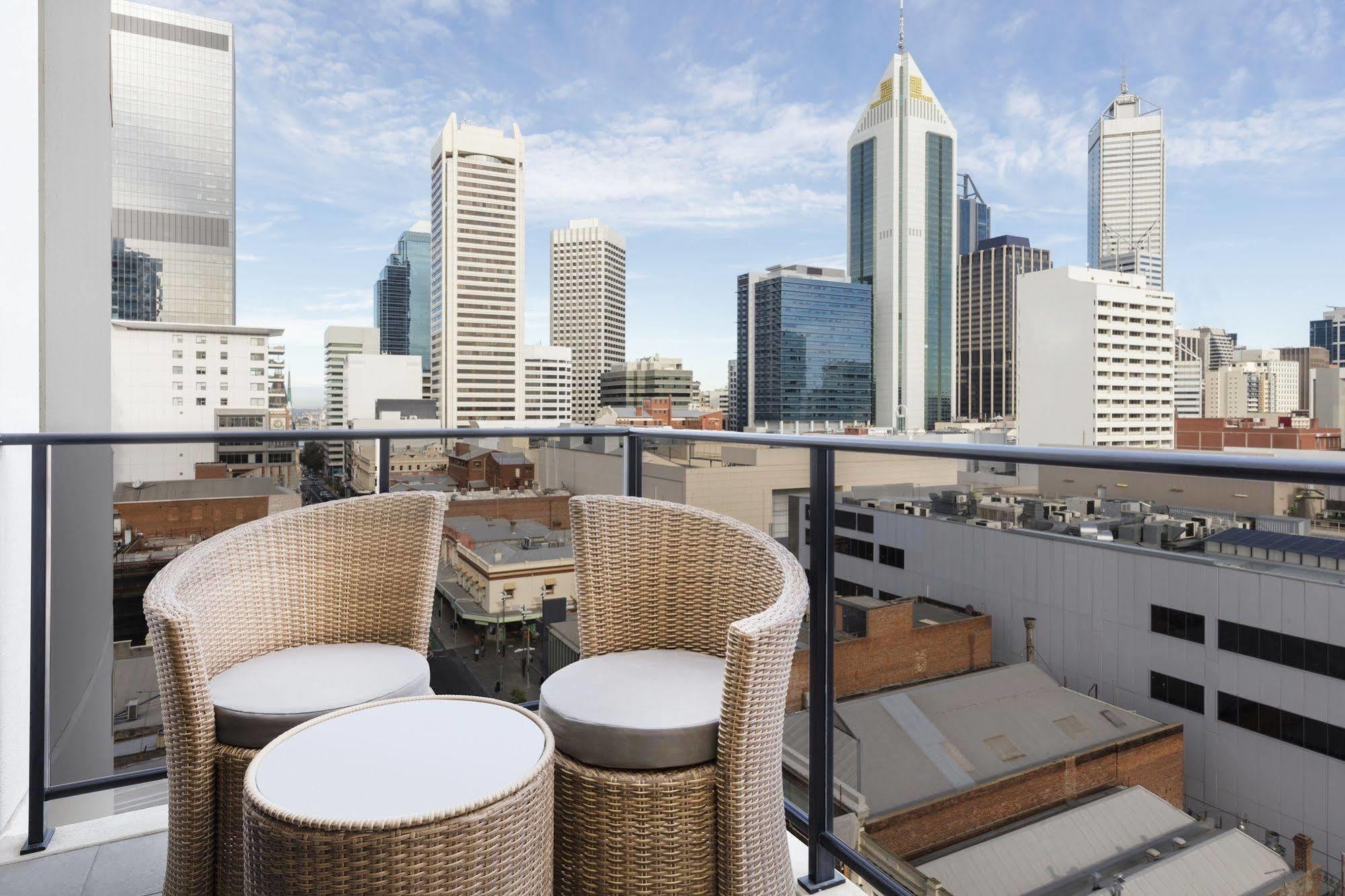 Adina Apartment Hotel Perth Barrack Plaza Exteriör bild